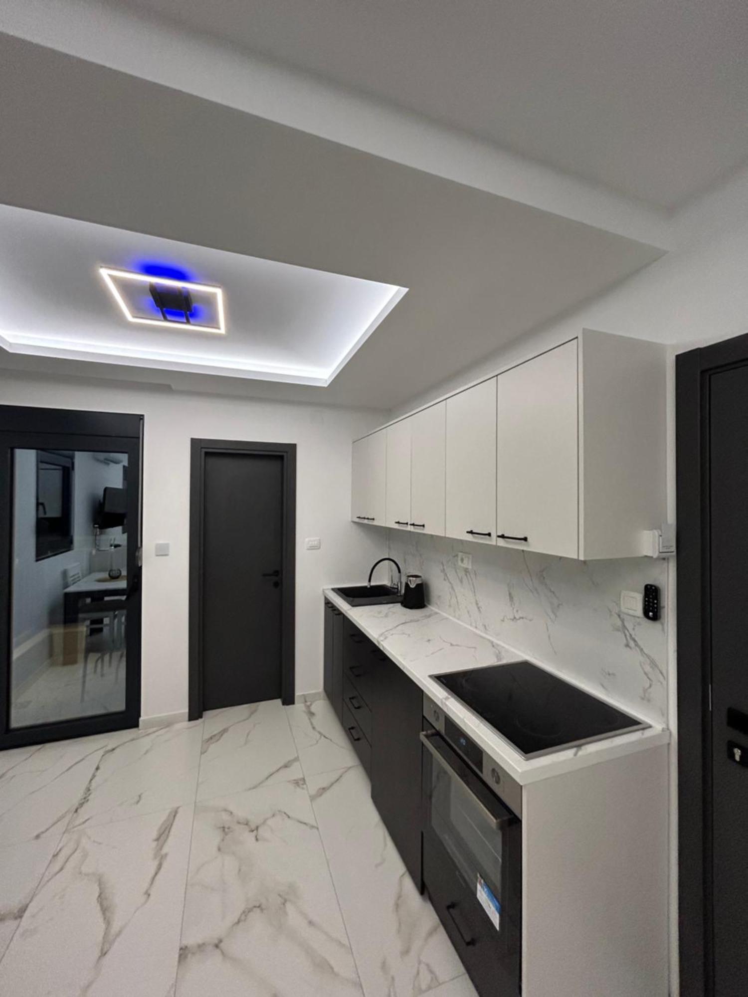 Merlin Prestige Apartments Μπούντβα Εξωτερικό φωτογραφία